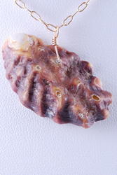 Delicate Shell Pendant Necklace