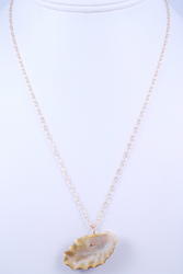 Delicate Shell Pendant Necklace